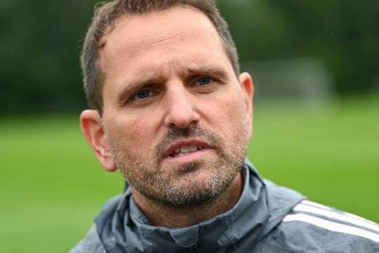 Der sportliche Leiter Nationalmannschaften, Joti Chatzialexiou, will das U21-Trainerteam halten.