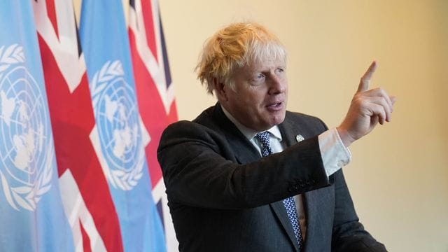 Der britische Premier Boris Johnson spricht im Hauptquartier der Vereinten Nationen in New York zu Journalisten. Der britische Premier Boris Johnson spricht im Hauptquartier der Vereinten Nationen in New York zu Journalisten.