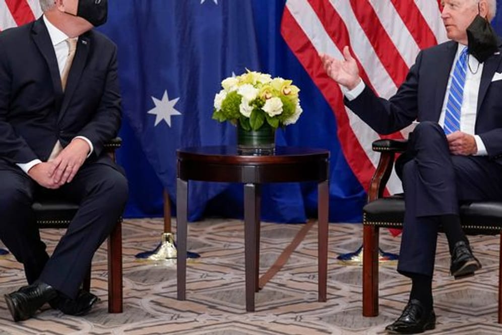 Joe Biden (r), Präsident der USA, trifft sich mit Scott Morrison, Premierminister von Australien.
