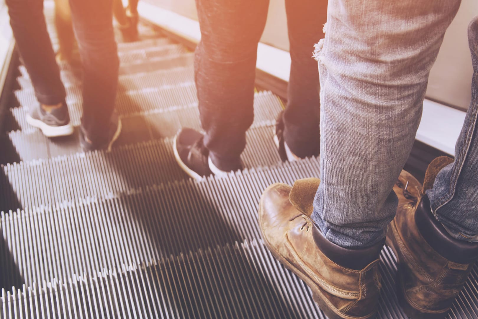 Rolltreppe: Die Stufen einer Rolltreppe sind selten glatt.