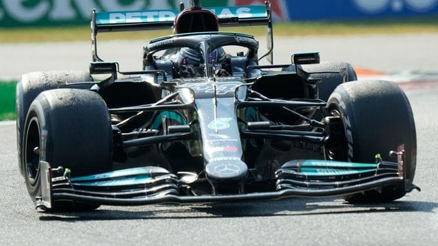 Lewis Hamilton will in Sotschi im Silberpfeil glänzen.