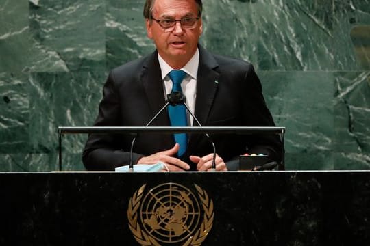Der Rechtspopulist Bolsonaro hat das Coronavirus von Anfang an verharmlost.