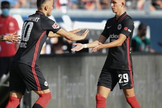 Frankfurt muss eventuell auf Jesper Lindström (r) verzichten.
