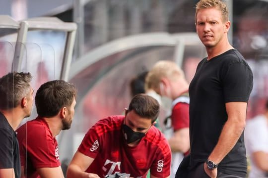 Münchens Trainer Julian Nagelsmann sieht sich gut vorbereitet auf die Bundestagswahl.