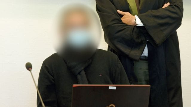 Der Angeklagte im Gericht in Köln.