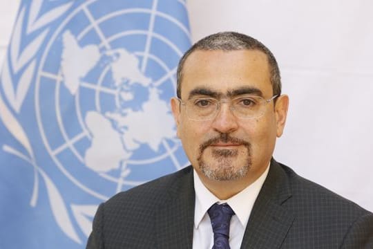Der stellvertretende UN-Sonderbeauftragte für Afghanistan, Ramiz Alakbarov, warnt vor stark zunehmenden Flüchtlingszahlen, sollte die Krise im Winter andauern.