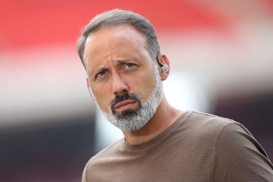 Fordert gegen den VfL Bochum einen Sieg zu holen: Stuttgarts Trainer Pellegrino Matarazzo.