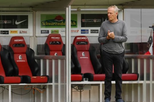 Warnt vor zuviel Nostalgie beim letzten Spiel im alten Dreisamstadion: Freiburgs Trainer Christian Streich.