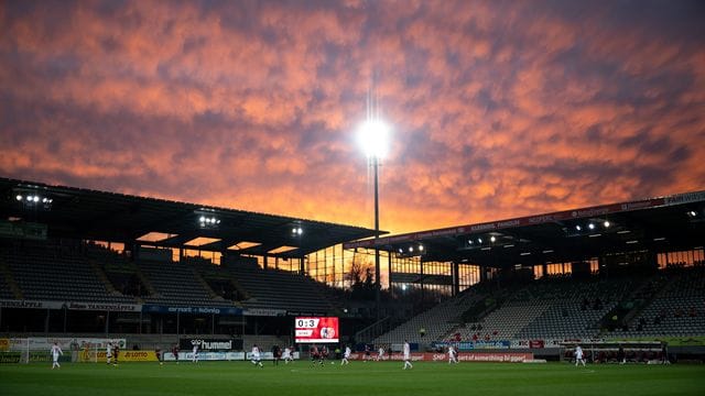 Am Sonntag tritt der SC Freiburg beim Spiel gegen den FSV Mainz 05 zum letzten Mal im alten Dreisamstadion an. Am Sonntag tritt der SC Freiburg beim Spiel gegen den FSV Mainz 05 zum letzten Mal im alten Dreisamstadion an.