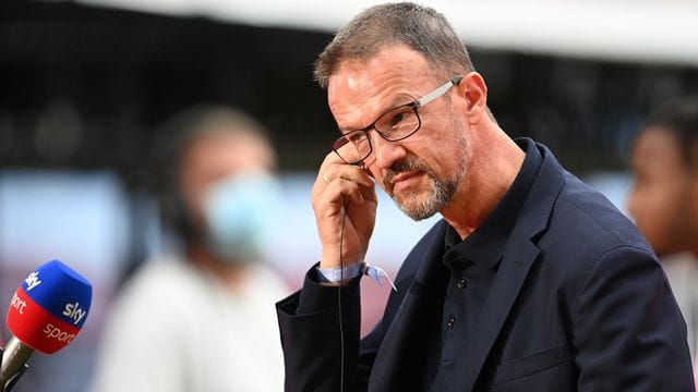 "So einen Auftritt möchte ich in der Form nicht mehr sehen", sagte Hertha-Geschäftsführer Fredi Bobic nach dem 0:6 gegen Leipzig. "So einen Auftritt möchte ich in der Form nicht mehr sehen", sagte Hertha-Geschäftsführer Fredi Bobic nach dem 0:6 gegen Leipzig.