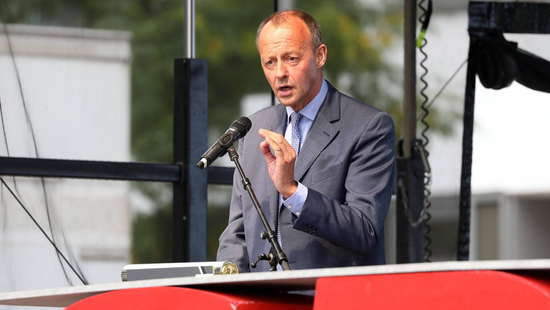 Friedrich Merz: Der Wirtschaftsexperte der CDU soll mit Ralph Brinkhaus gestritten haben. Friedrich Merz: Der Wirtschaftsexperte der CDU soll mit Ralph Brinkhaus gestritten haben.