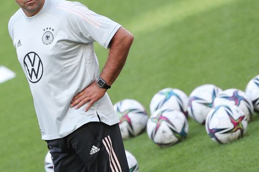 Bundestrainer Hansi Flick hat den Kader für die nächsten beiden WM-Qualifikationsspiele bekanntgegeben.