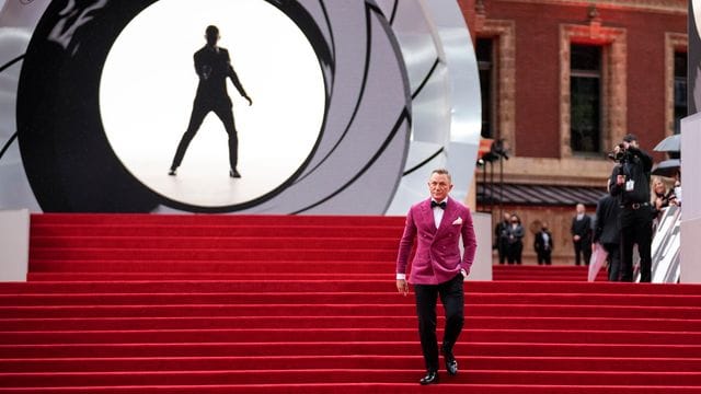 Daniel Craig, Schauspieler aus Großbritannien, bei der Weltpremiere des neuen James Bond Films "No Time to die" in London.