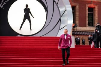 Daniel Craig, Schauspieler aus Großbritannien, bei der Weltpremiere des neuen James Bond Films "No Time to die" in London.
