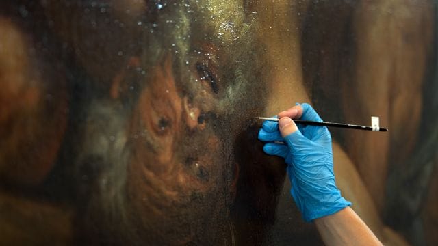 Restaurierung des Rubens-Gemäldes "Die Kreuzigung Petri" Restaurierung des Rubens-Gemäldes "Die Kreuzigung Petri"