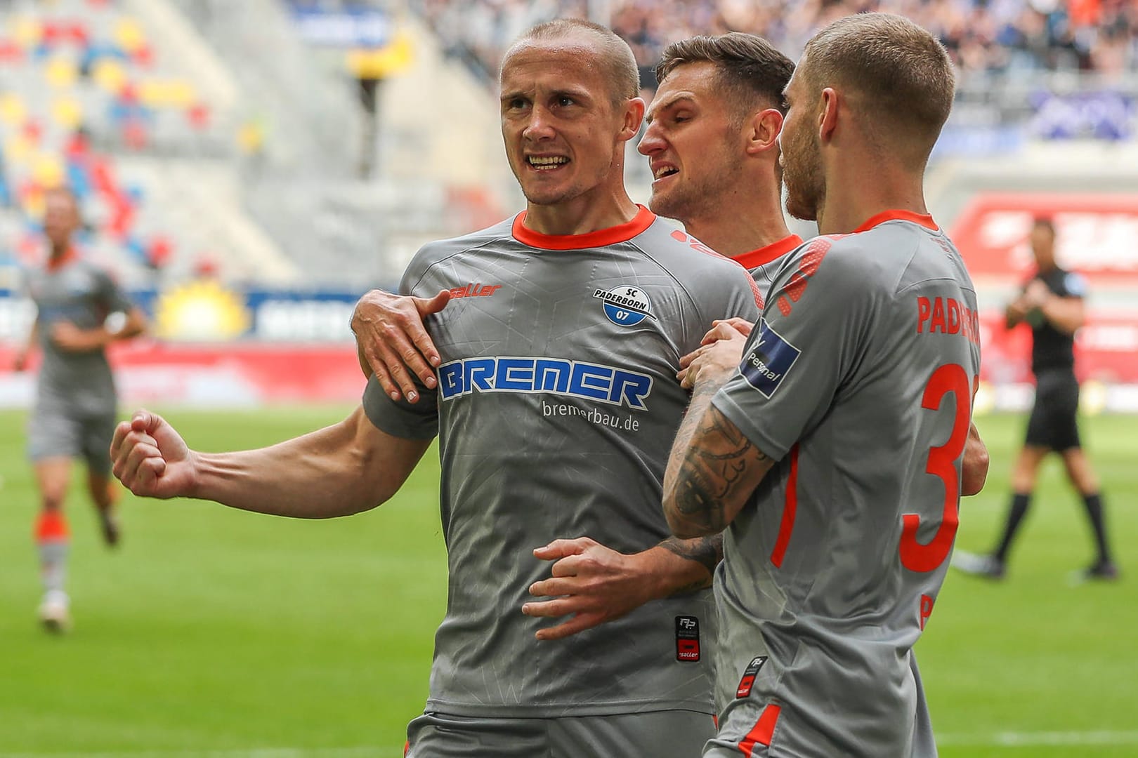 2. Bundesliga: Der SC Paderborn siegte in Düsseldorf.