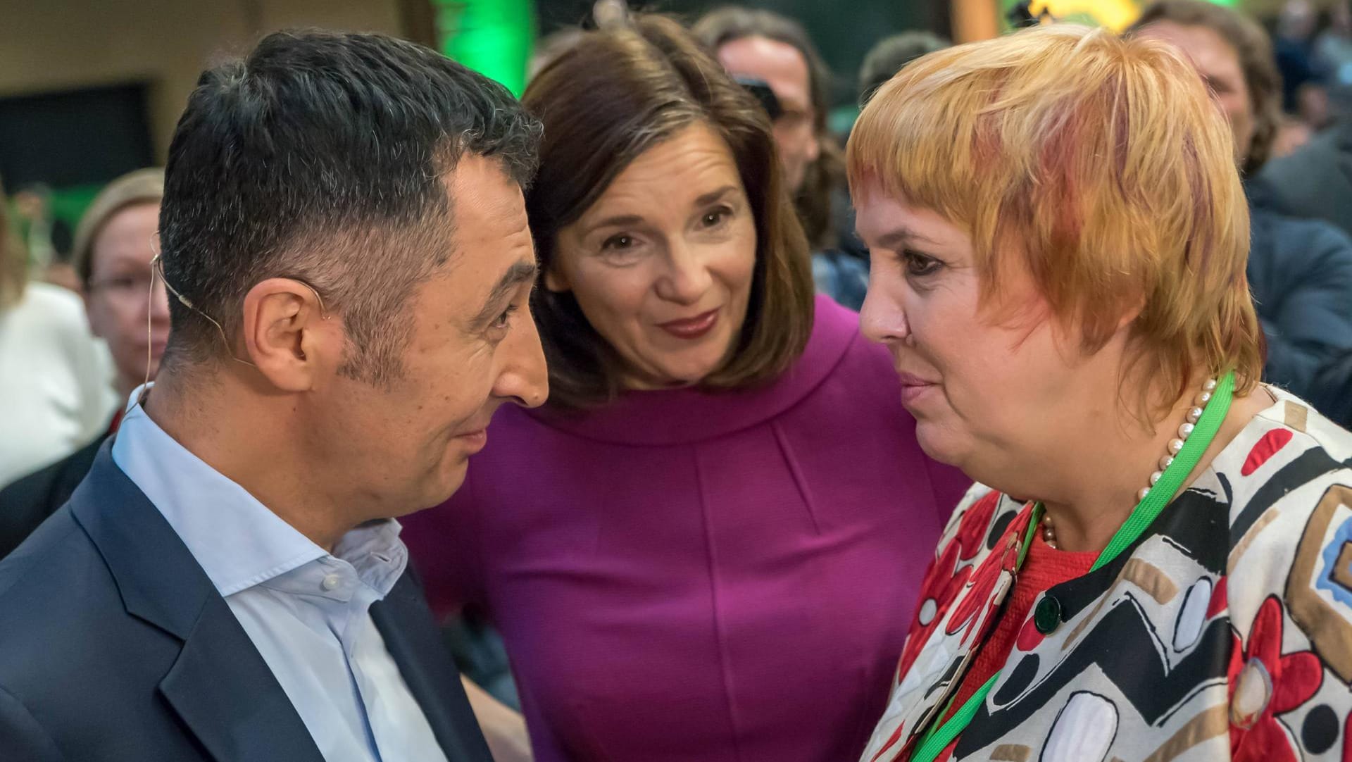 Cem Özdemir, Katrin Goering-Eckardt (M.) und Claudia Roth: Die drei gehören dem Sondierungsteam der Grünen an. (Archivfoto)