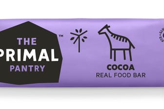 Zum Verwechseln ähnlich? Milka sieht bei diesem Schokoriegel des englischen Herstellers "The Primal Pantry" eine zu große Ähnlichkeit.