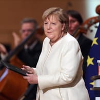 Angela Merkel: Die scheidende Bundeskanzlerin hat bei einem Festakt zum Tag der deutschen Einheit die vielleicht persönlichste Rede ihrer Kanzlerschaft gehalten.
