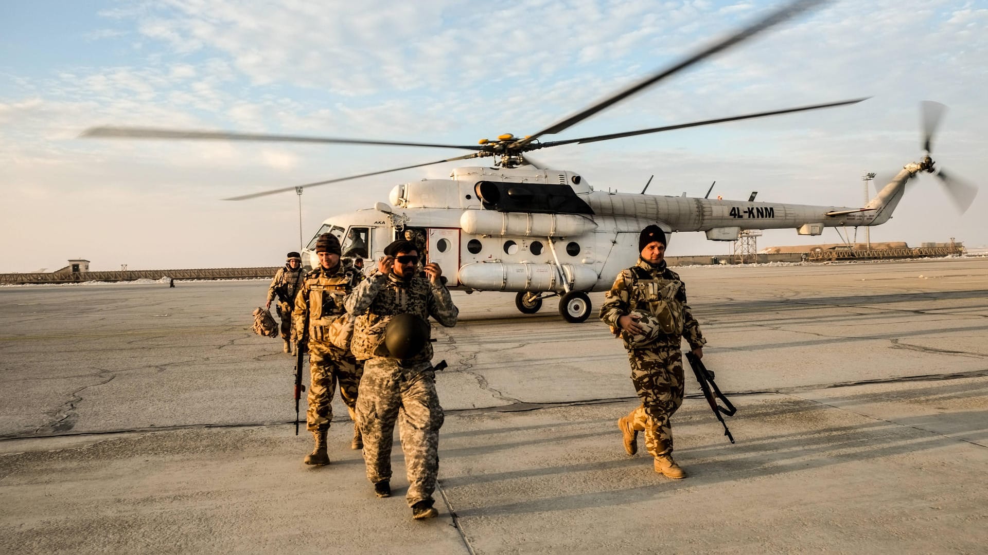 NATO-Soldaten in Mazar-e Sharif in Afghanistan 2016: Hier bildete die Bundeswehr die afghanische Armee aus.