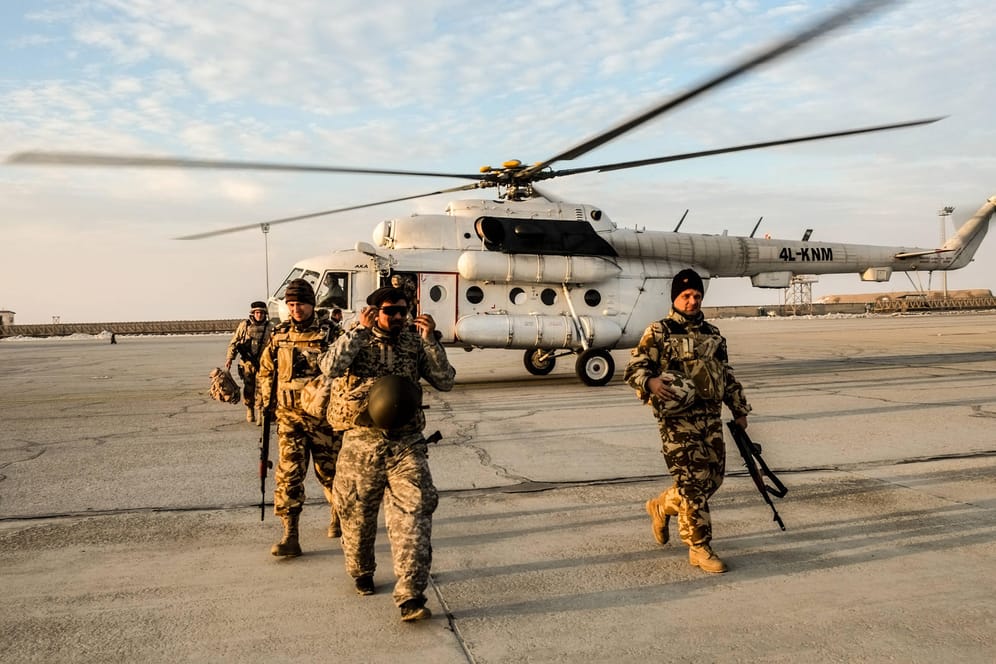 NATO-Soldaten in Mazar-e Sharif in Afghanistan 2016: Hier bildete die Bundeswehr die afghanische Armee aus.
