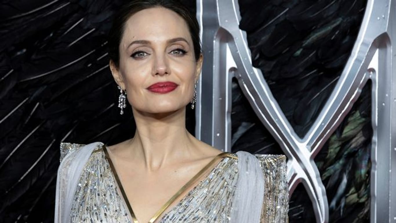 Angelina Jolie spielt in "Eternals" die kämpferische Thena.