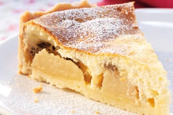 Apfel-Quark-Kuchen: Er hat etwa 179 Kalorien pro Stück.