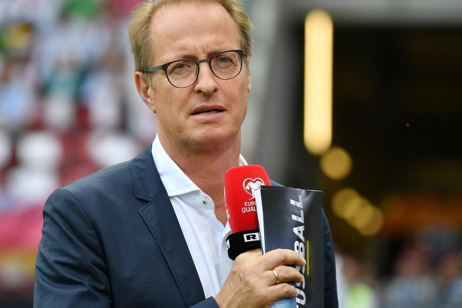 Florian König: Der Moderator fällt weiterhin krankheitsbedingt aus.