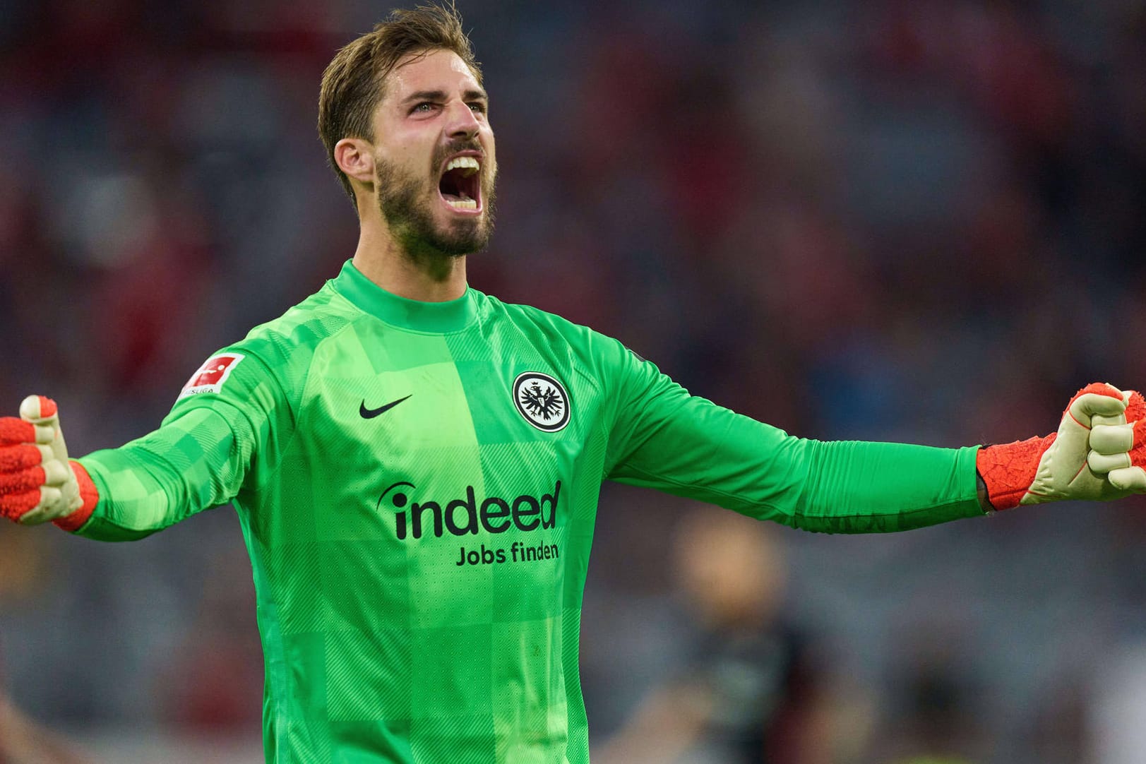 Kevin Trapp jubelt nach dem Sieg gegen die Bayern: Für Barbetreiber ist es künftig leichter die Bundesliga zu übertragen.