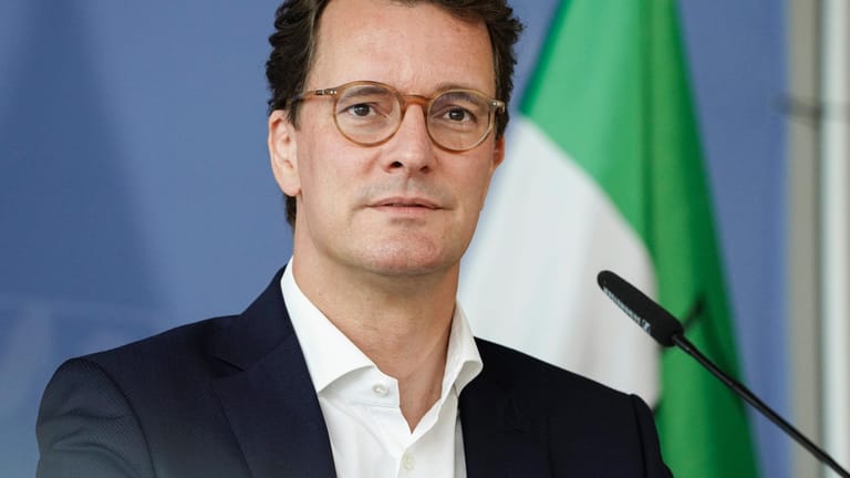 Hendrik Wüst, Verkehrsminister von Nordrhein-Westfalen: Er ist Laschets Nachfolger.