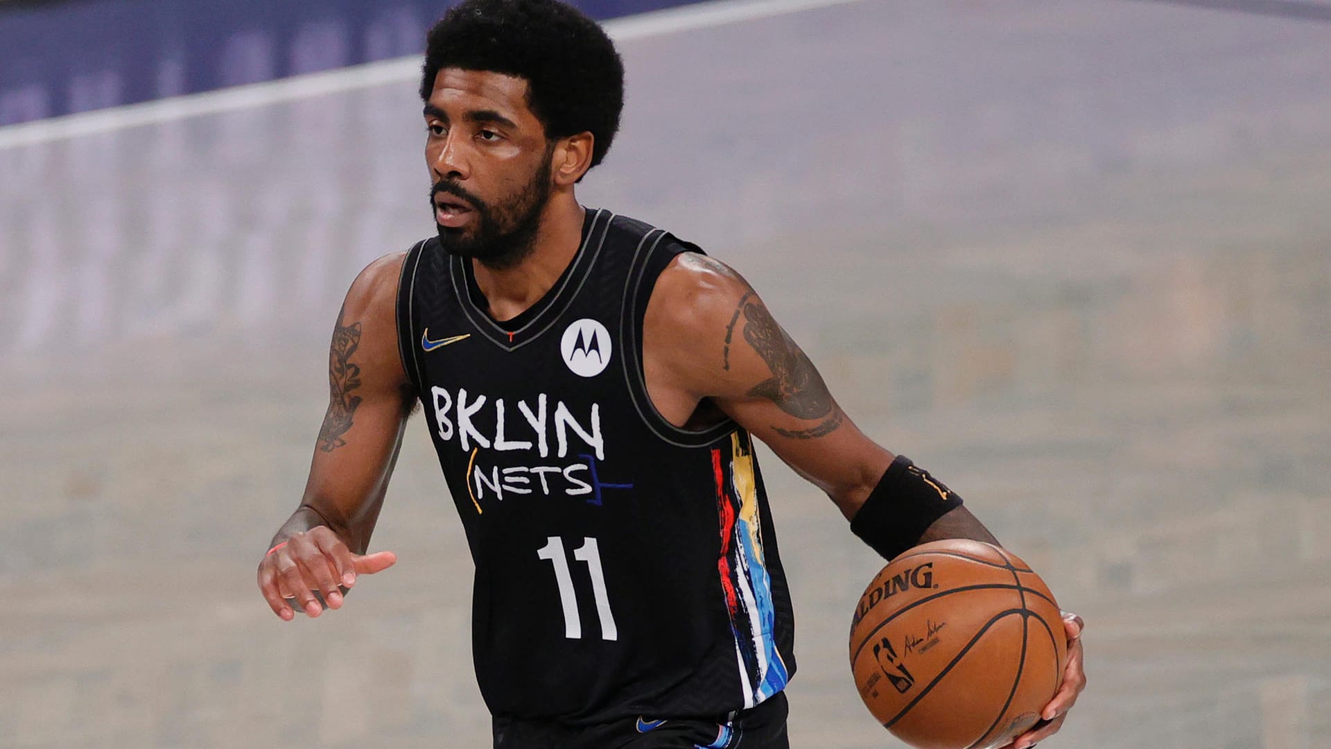 Kyrie Irving: Der Point Guard der Brooklyn Nets steht aktuell im Fokus der Öffentlichkeit in den USA.