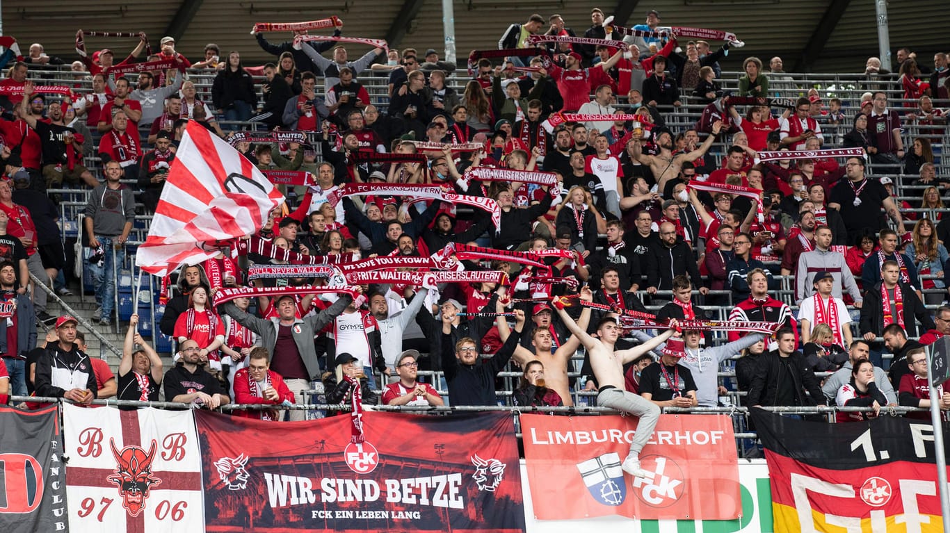 Quo vadis, 1. FC Kaiserslautern? Die Fans des Traditionsklubs wünschen sich eine bessere Zukunft.