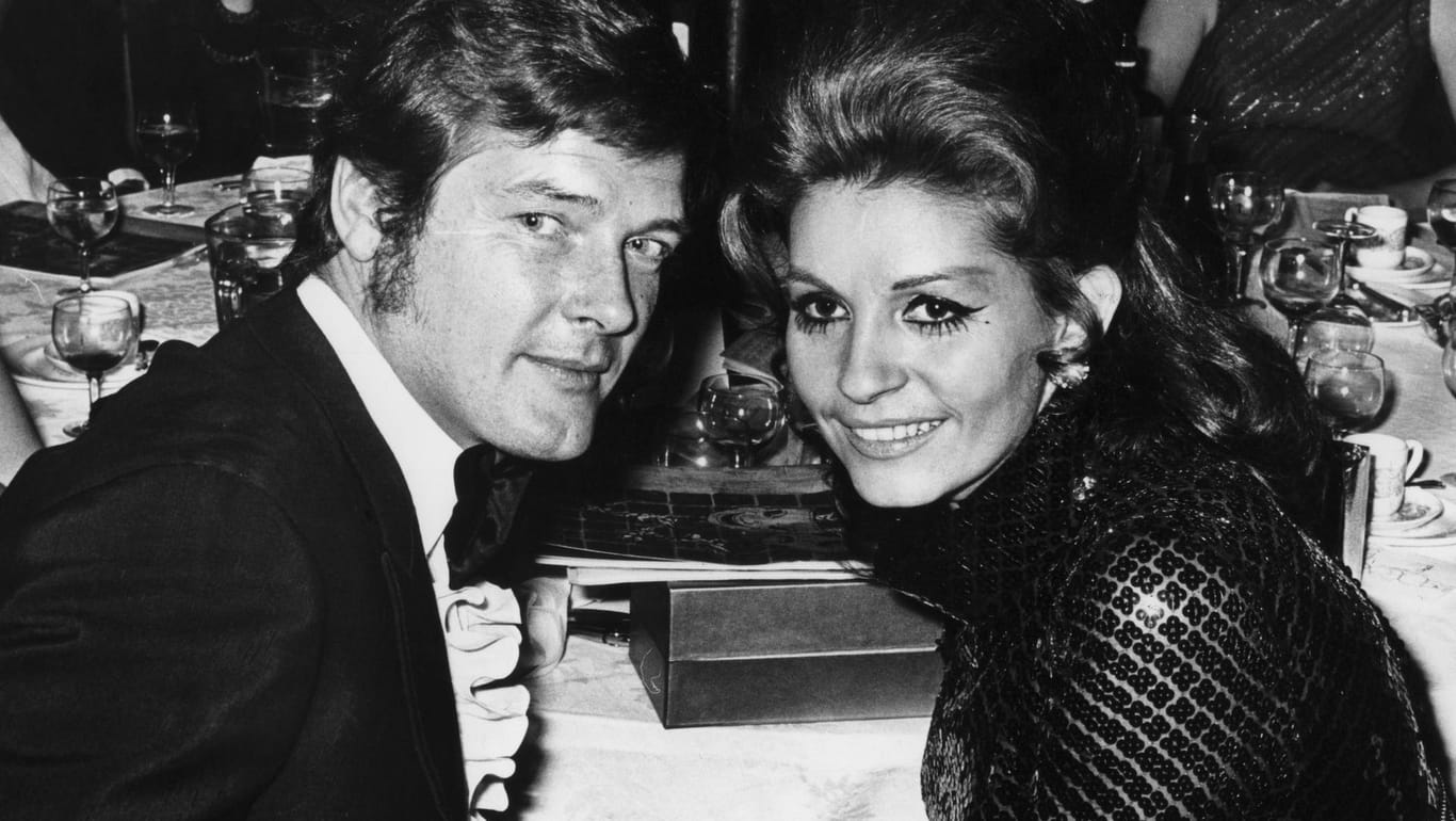Roger Moore und Luisa Mattioli im Jahr 1969: Die beiden waren von 1969 bis 1996 verheiratet.