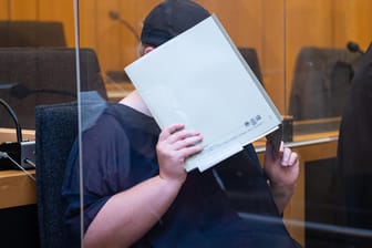 Die Angeklagte im Landgericht Münster: Die Mutter muss sieben Jahre ins Gefängnis.