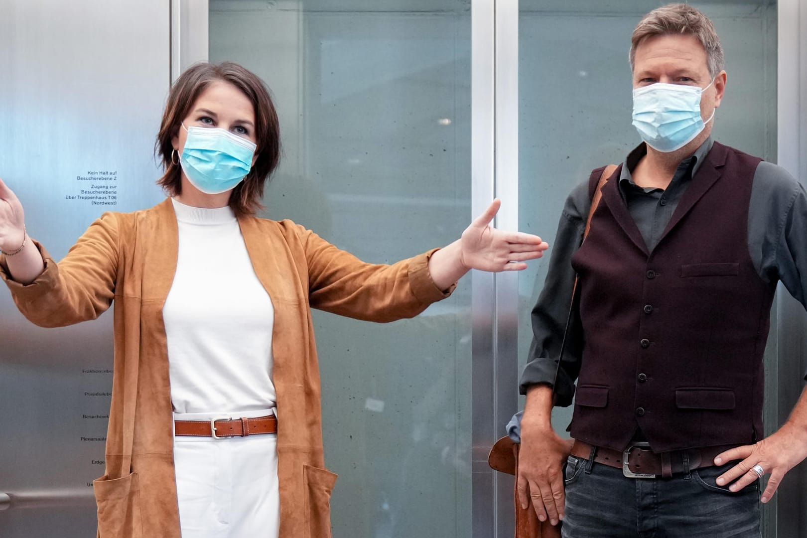 Annalena Baerbock und Robert Habeck: Im Aufzug zur Ampel und was das mit einem Keks zu tun hat.