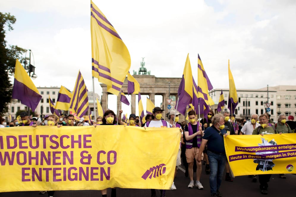 Protest gegen Deutsche Wohnen: Konkurrent Vonovia will den Konzern übernehmen.