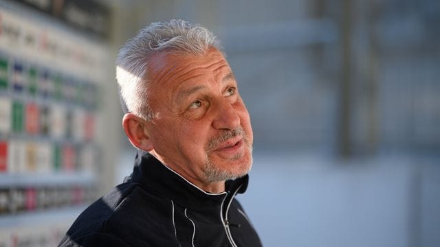 Pavel Dotchev Pavel Dotchev