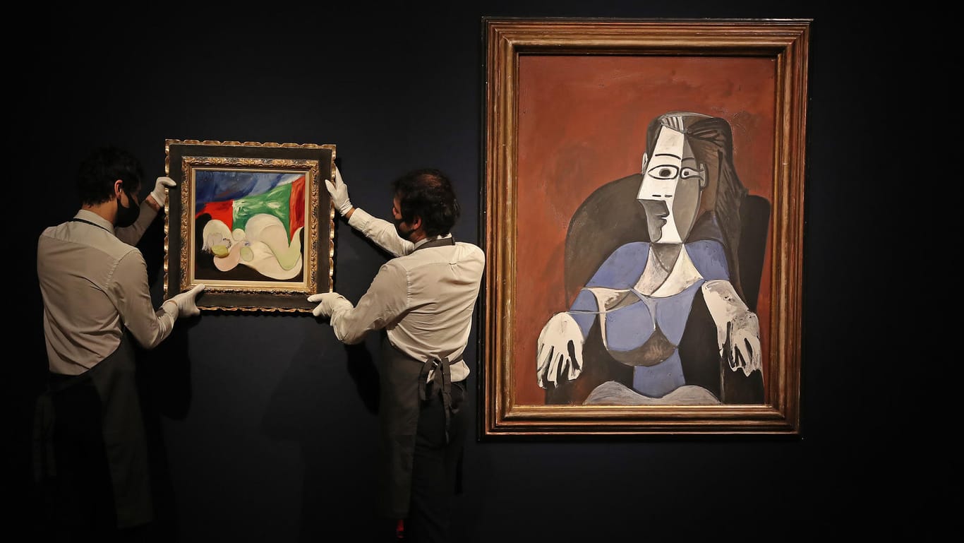 Rechts ist ein Porträt Picassos von Jacqueline zu sehen.