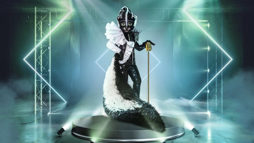 "The Masked Singer": Unter dem Stinktier verbirgt sich ein Promi.