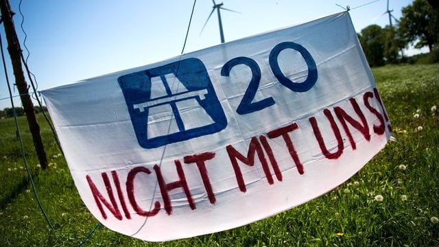 Protest gegen Weiterbau der Autobahn A20