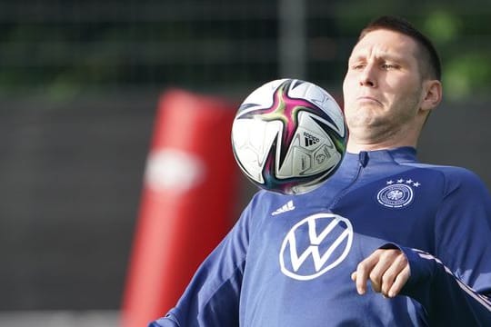 Niklas Süle in Aktion