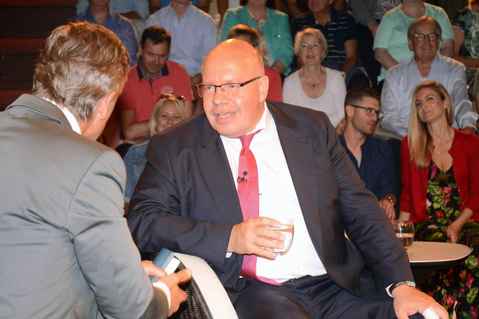 Wirtschaftsminister Peter Altmaier im Lanz-Studio (Archivbild): In der jüngsten Sendung äußerte er sich zu einem möglichen Rücktritt des CDU-Vorsitzenden Armin Laschet.