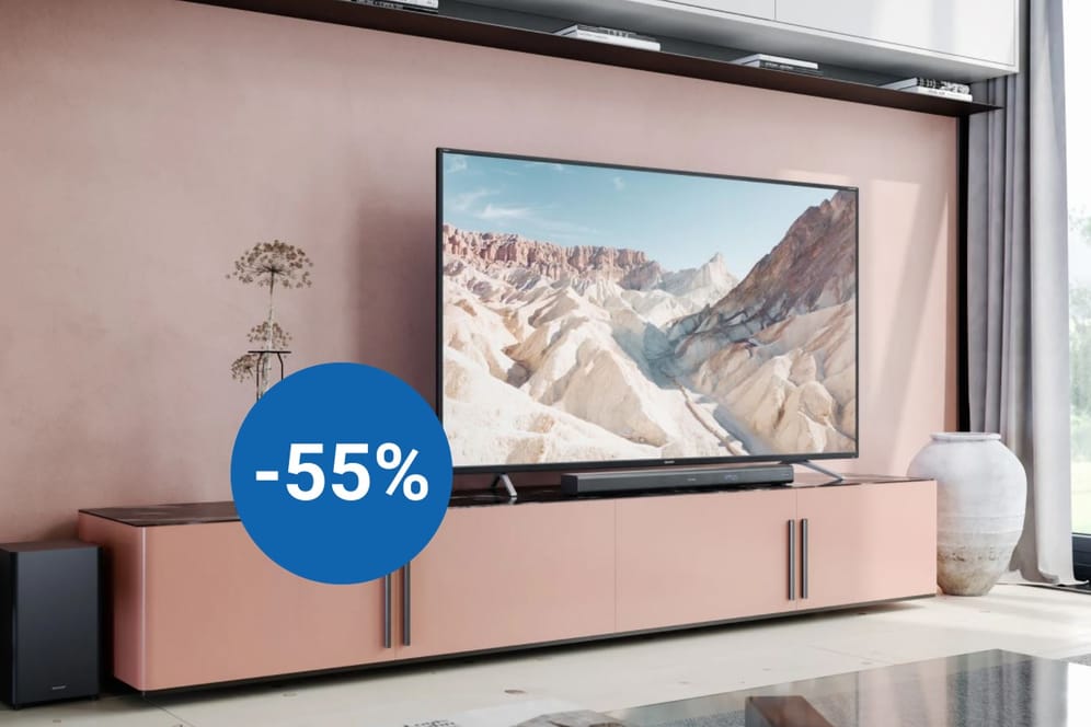 Kino-Feeling im Wohnzimmer: Bei Lidl ist heute ein 4K-Fernseher für unter 400 Euro im Angebot.