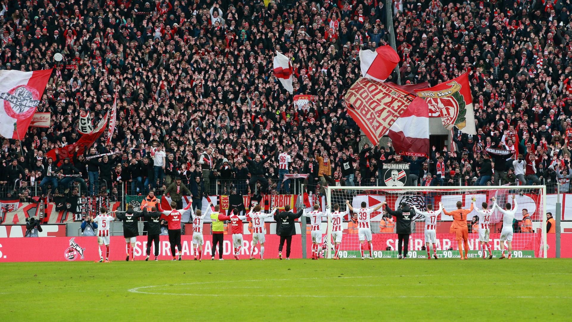 Volles Haus beim Derby (Archivbild) So ähnlich wie bei diesem Spiel gegen Leverkusen im Jahr 2018 könnte es auch bald wieder in Müngersdorf aussehen.