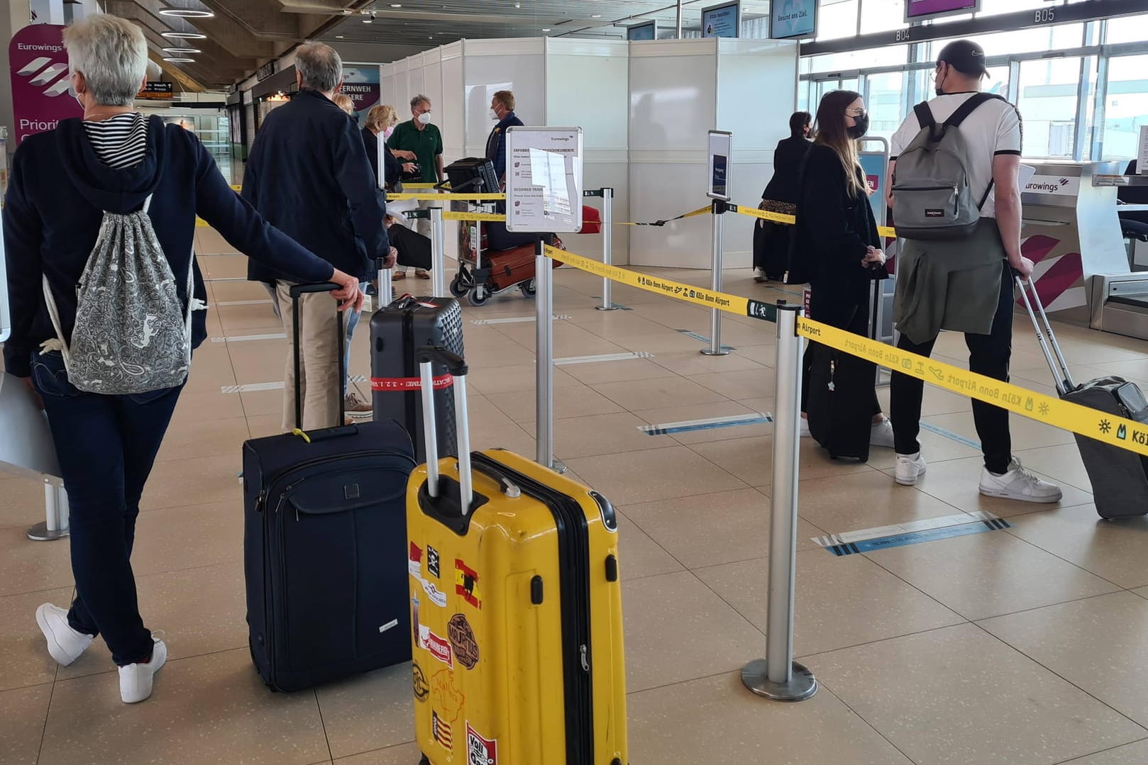 Flughafen Köln-Bonn: Wer eine Flugreise antritt, sollte sich vorher gut über das Zielland informieren. (Symbolbild)