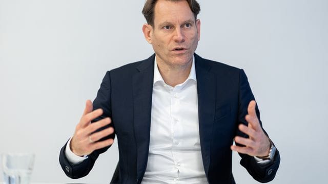 Continental-Vorstandschef Nikolai Setzer im Interview Continental-Vorstandschef Nikolai Setzer im Interview