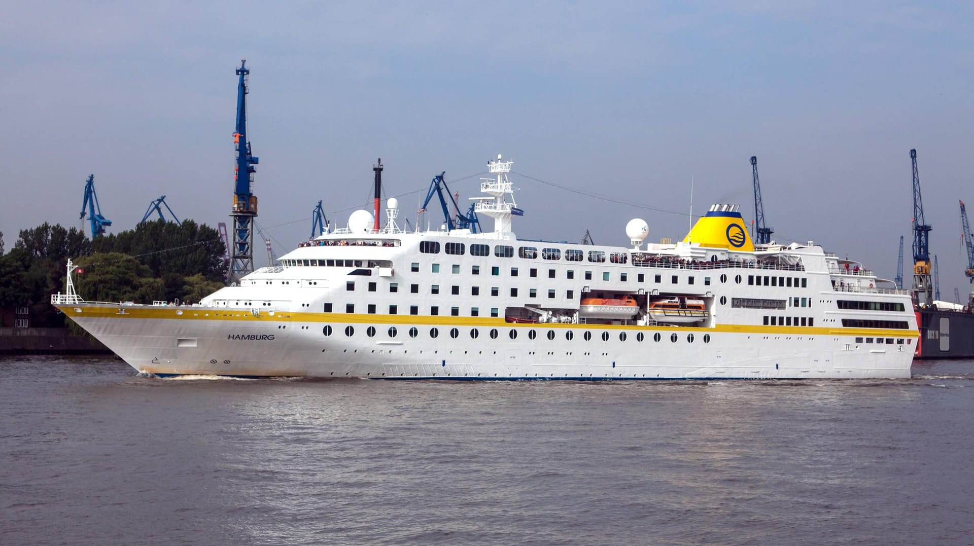 Die "MS Hamburg" im Jahr 2013 (Archivbild): Das Schiff war im Hamburger Hafen in einen Unfall verwickelt. Die "MS Hamburg" im Jahr 2013 (Archivbild): Das Schiff war im Hamburger Hafen in einen Unfall verwickelt.