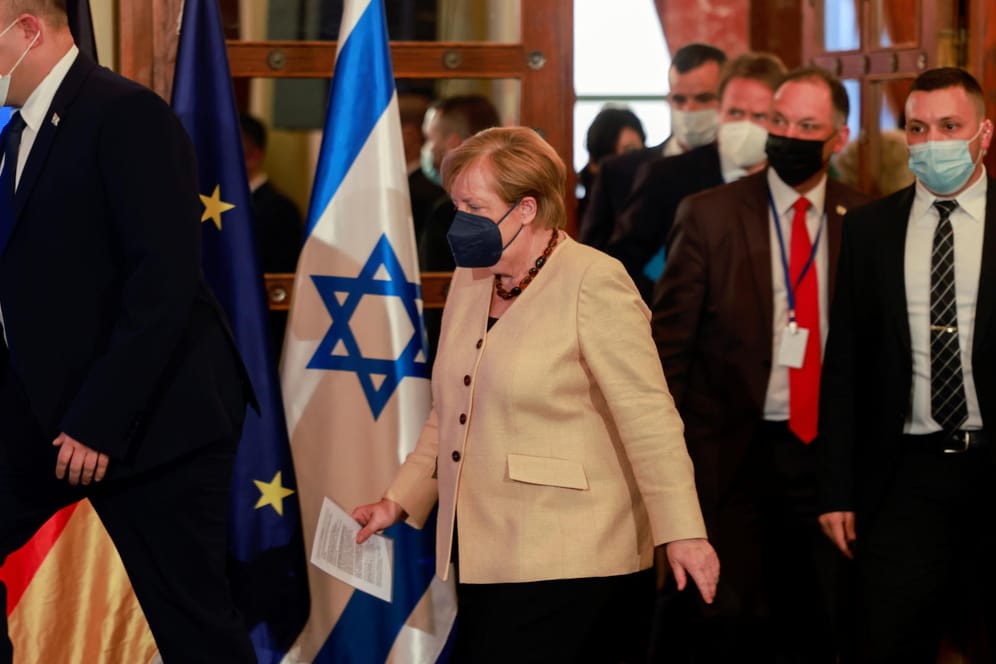Merkel in Jerusalem: Es sei "ein Schatz", dass es heute überhaupt möglich sei, wieder vertrauensvoll zusammenzuarbeiten.