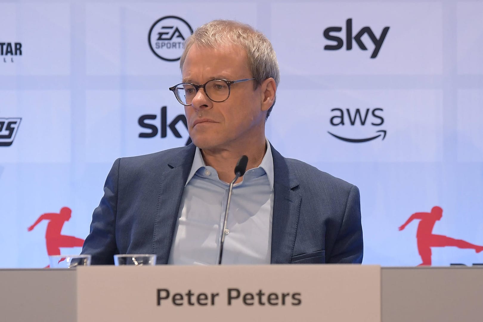 Peter Peters bei der DFL-Mitgliederversammlung (Archivbild). Er hat jetzt seine Ambitionen für die DFB-Präsidentschaft aufgegeben.