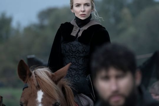 Jodie Comer als Marguerite de Carrouges in einer Szene des Films "The Last Duel".